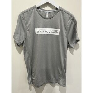 Ten‎ Thousand Men's Large Short Sleeve Gray Performance Versatile T-Shirt Logo